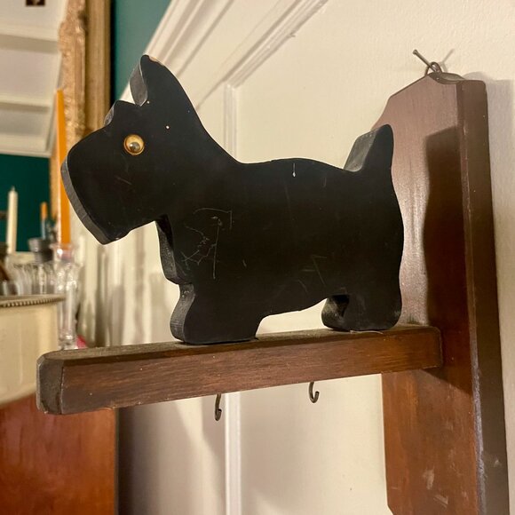 Folk Art "Scottie Dog" Key Holder Leash Holder Sign Holder Wall Mount Organizer - Picture 2 of 4